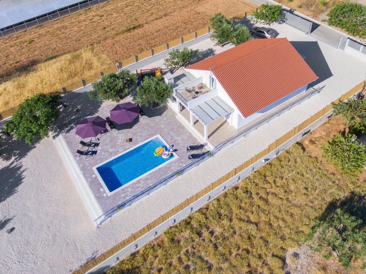 Villa Antonia With Heated Pool Dograde Екстер'єр фото